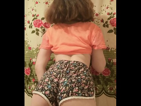 ❤️ Sexy junges Babe zieht ihre Shorts vor der Kamera aus ❤❌ Super sex bei uns de.pornmega.ru ﹏